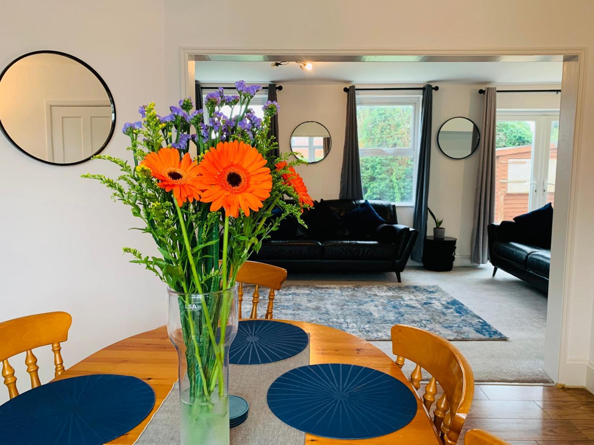 Chic 5 Bedroom House With Private Parking & Garden Bristol Exteriér fotografie