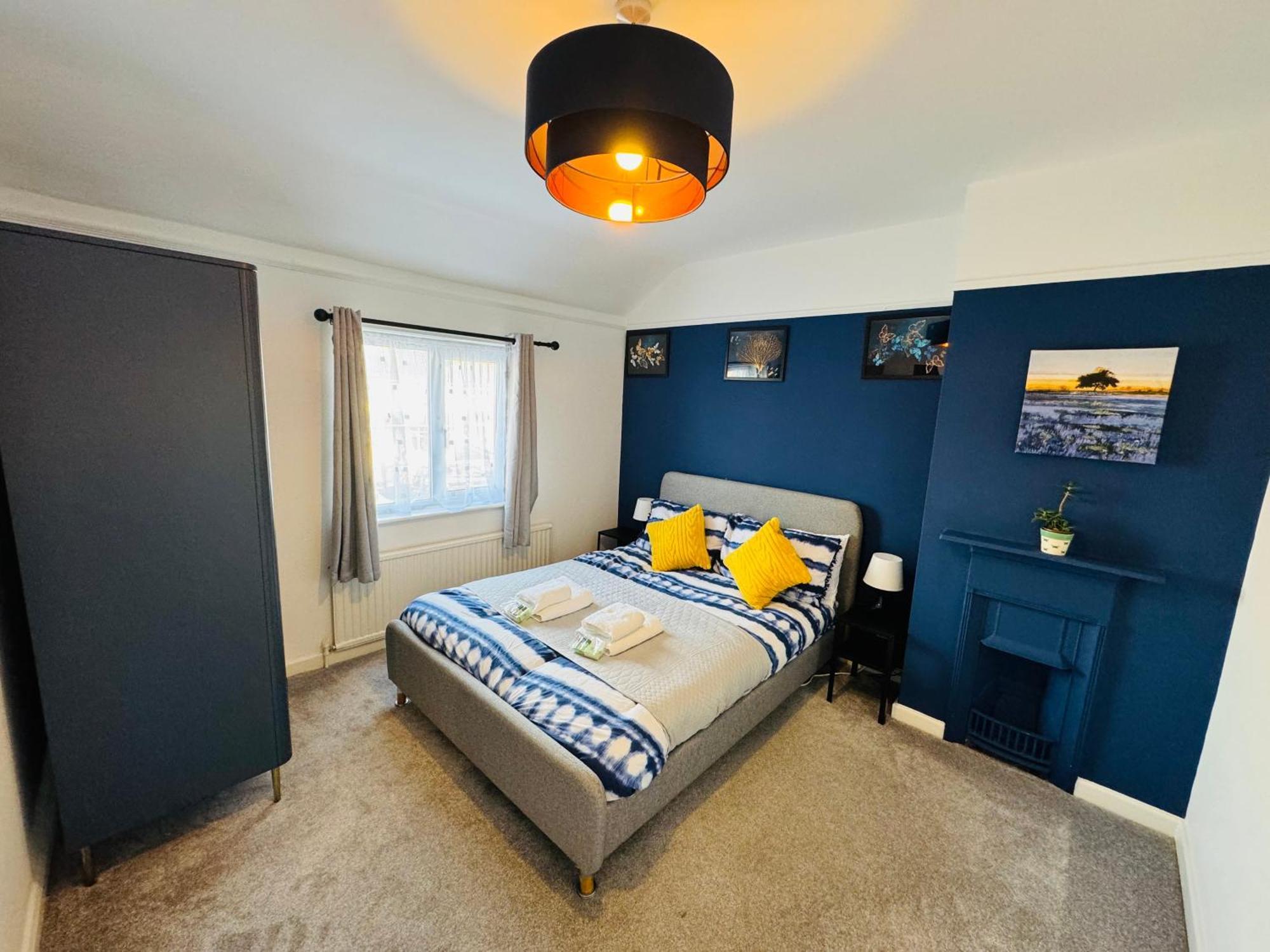 Chic 5 Bedroom House With Private Parking & Garden Bristol Exteriér fotografie