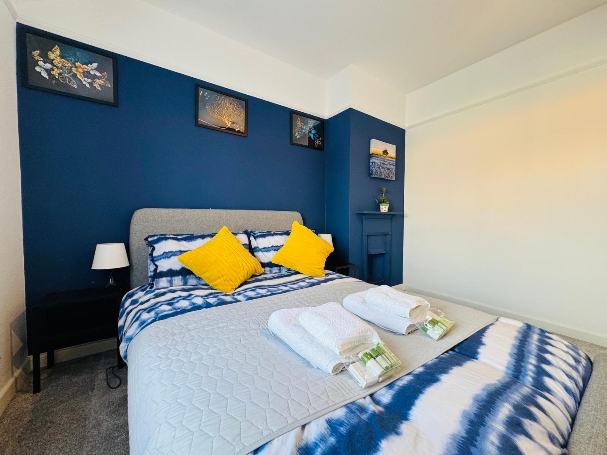 Chic 5 Bedroom House With Private Parking & Garden Bristol Exteriér fotografie